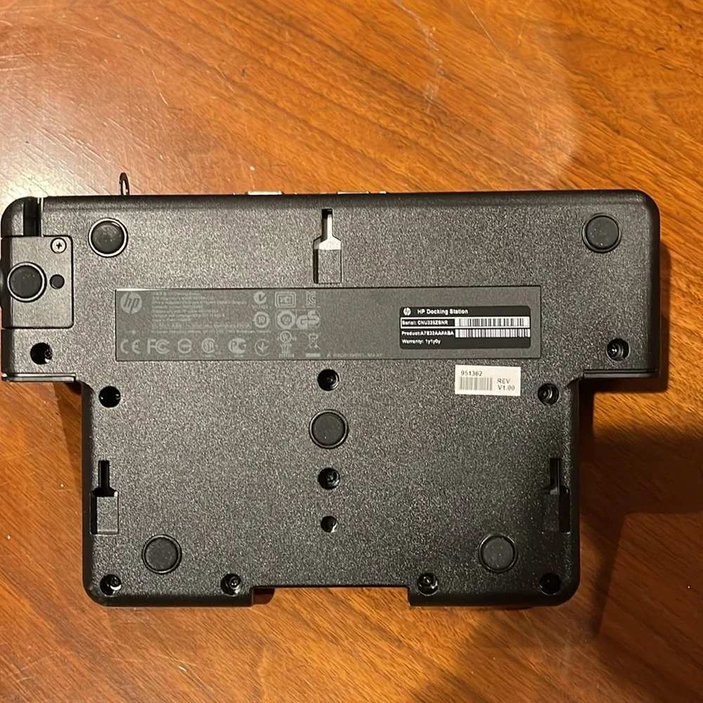 HP laptop docking station. Product number a832AA*ABA